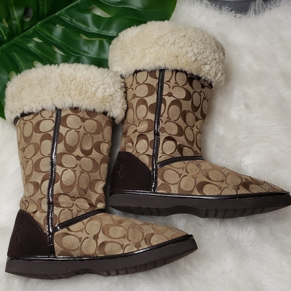 AUTHENTIC COACH BOATS - Picture 6 of 8